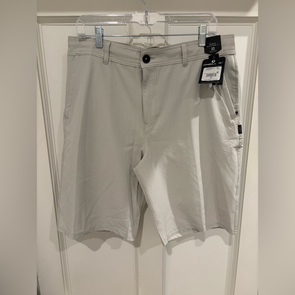O'Neill Gray Flat Front Shorts Lightweight Casual Size 32 NWT